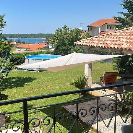 Stone House Chiara Seaview *