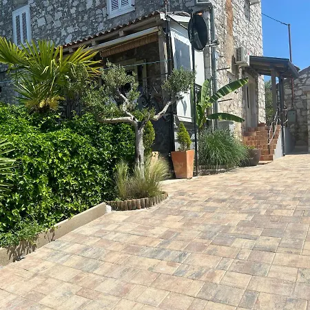 Stone House Chiara Seaview