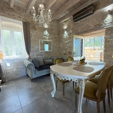 Stone House Chiara Seaview