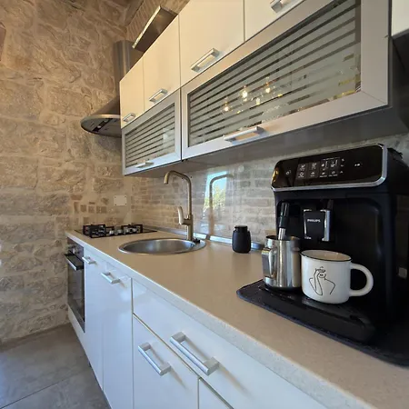 Stone House Chiara Seaview Appartamento *